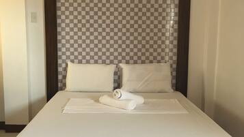 In-room safe, desk, rollaway beds
