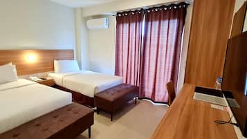 Desk, laptop workspace, soundproofing, free WiFi