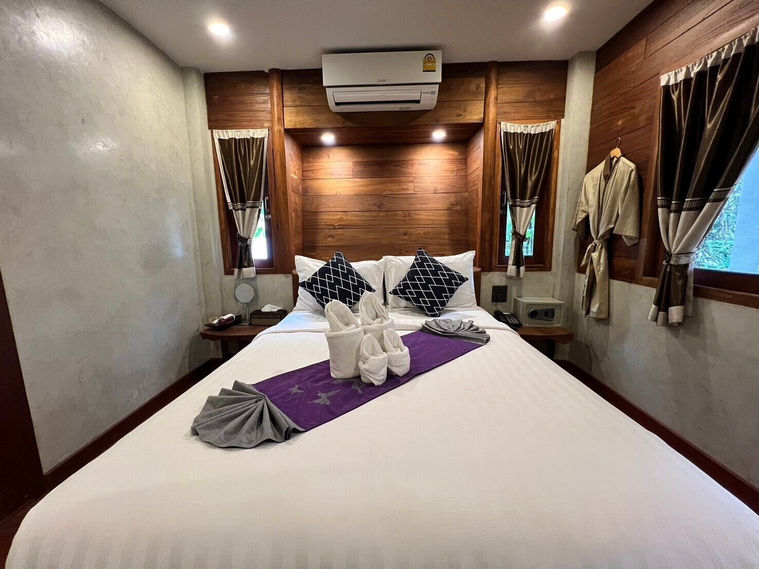 Standard-Doppelzimmer | Schreibtisch, kostenloses WLAN, Bettwäsche