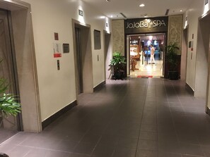 Manicures and pedicures - Classic Service Suite at Times Square (Kuala Lumpur)