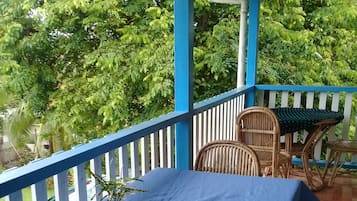 Fridge, microwave, coffee/tea maker, electric kettle