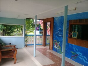 Lobby sitting area - Rekona Lodge (Gizo)