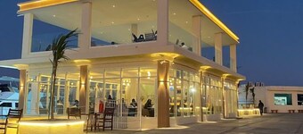 Dolphin Beach Resort