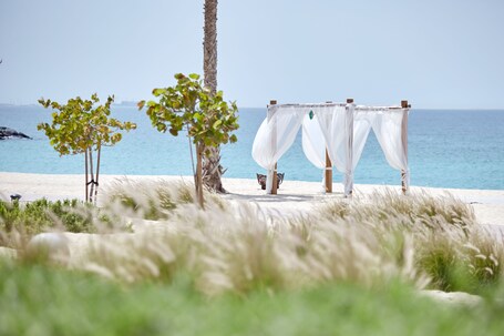 Nikki Beach Resort Spa Dubai - Image 11