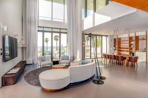 Ropa de cama de alta calidad y minibar 