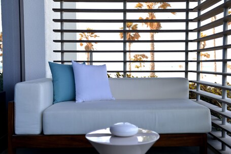 Nikki Beach Resort Spa Dubai - Image 39