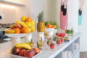 Petit déjeuner préparé sur commande (14 EUR par personne)