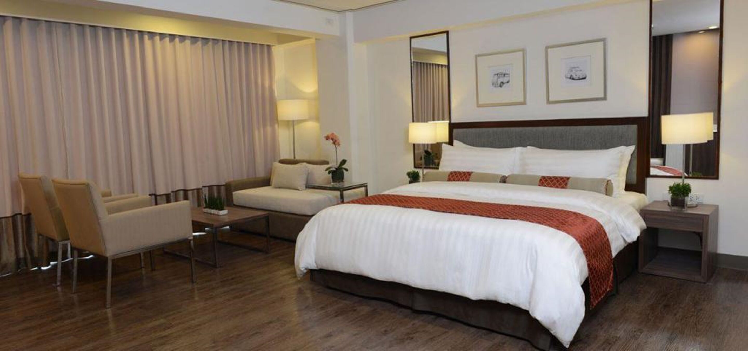 Suite | Premium bedding, minibar, in-room safe, desk