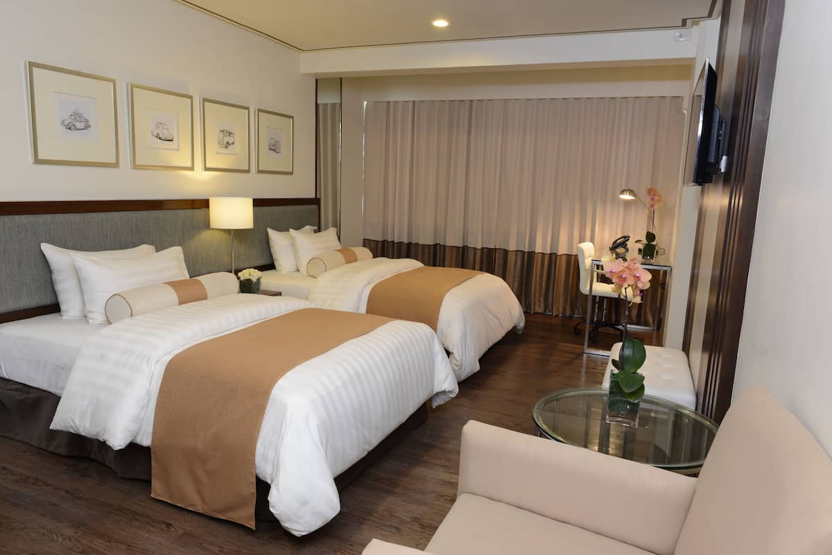 Premium bedding, minibar, in-room safe, desk