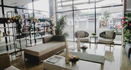 The Carmen Hotel