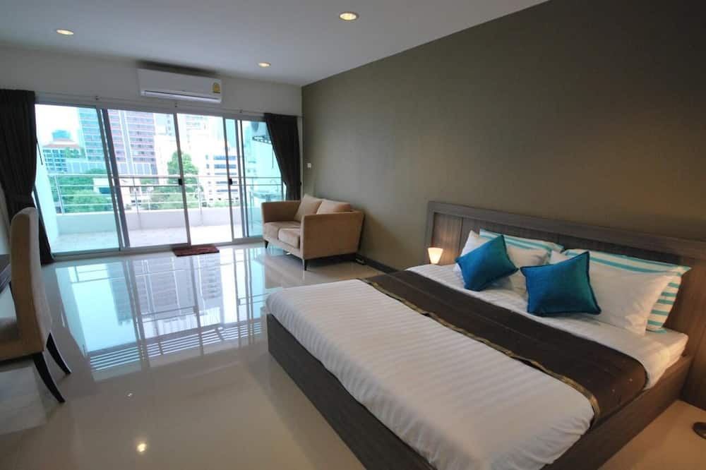 Baan Mi-Na