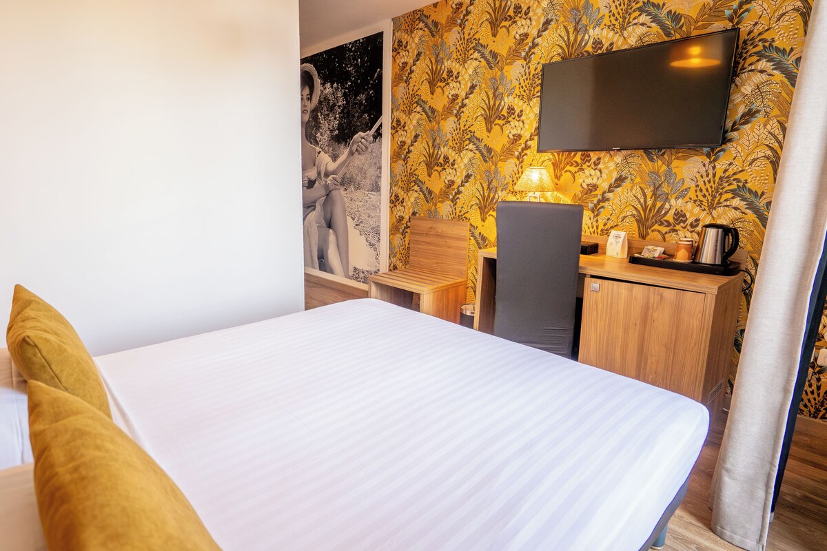 Triple Room | Premium bedding, memory foam beds, minibar (free items), blackout drapes