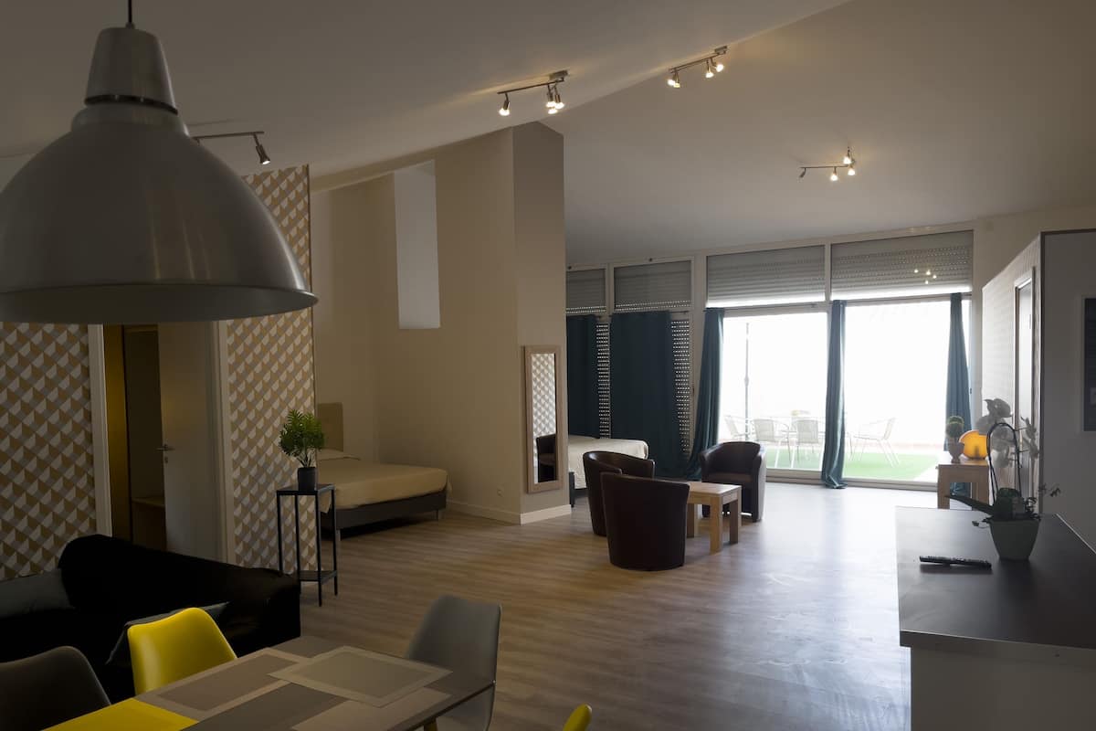 Deluxe Penthouse | Living area