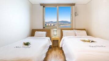 Deluxe Triple Room | Soundproofing, free WiFi