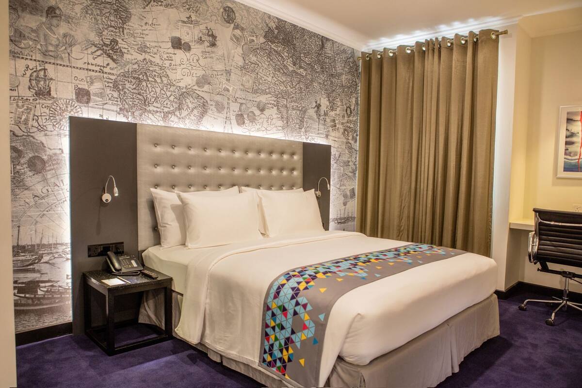 Premium bedding, in-room safe, individually furnished, desk