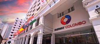 Fairway Colombo - Sri Lanka's First Hotel With Robot Technology