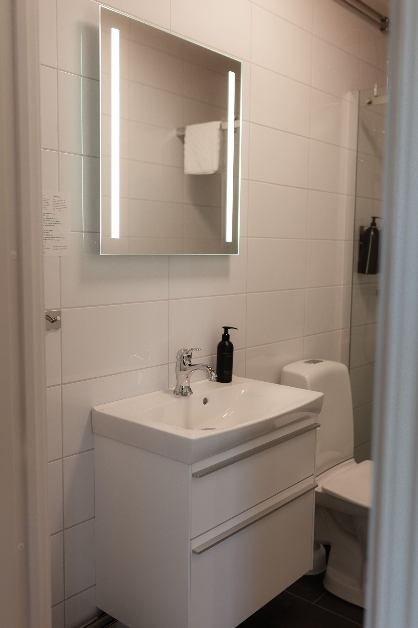double room, annex building | bathroom | shower, hair dryer, towels