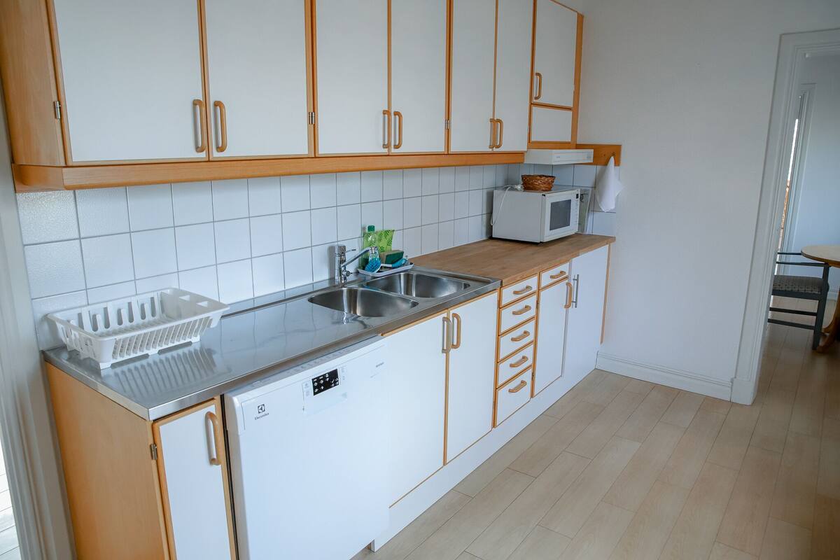 basic apartment, 2 bedrooms, annex building | 1 bedroom, free wifi, bed sheets