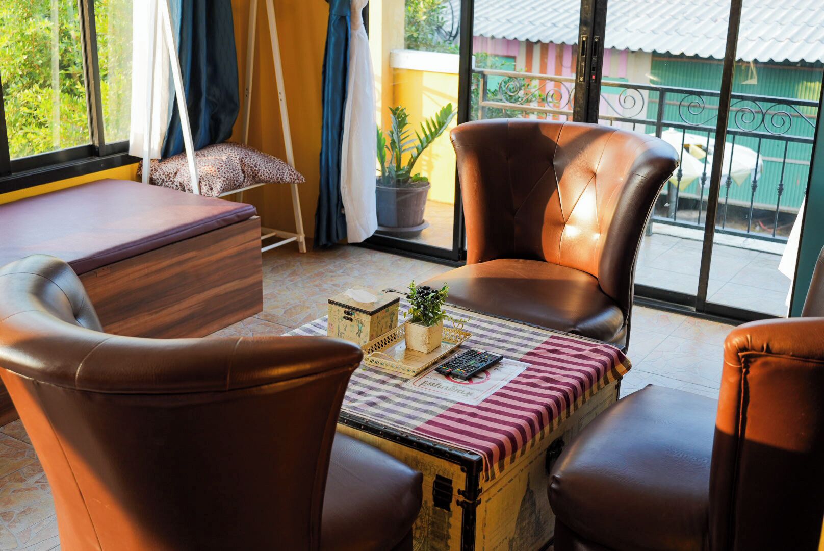 Family Suite Room | Verduisterende gordijnen, gratis wifi, beddengoed