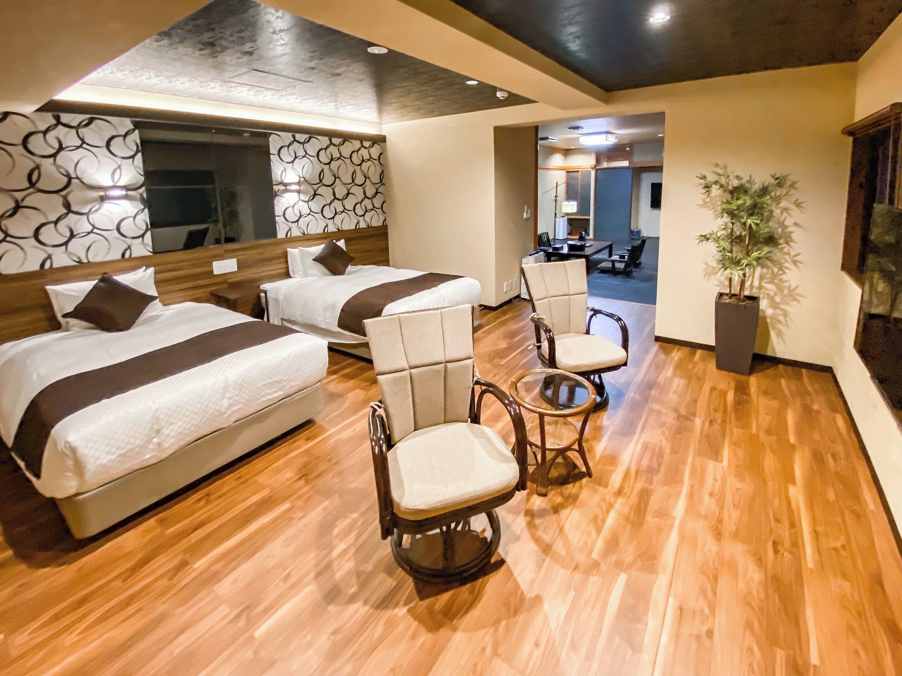 [Japanese Western Style Modern Suite Room]64sqm + 5sqm private terrace w/ cypress open-air bath, NS