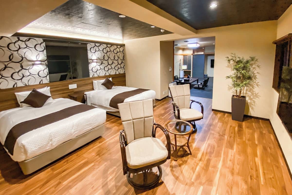 Suite, 2 habitaciones, para no fumadores, vista al jardín (Japanese Western Modern, 64 sqm) | Caja de seguridad en la habitación, wifi gratis y ropa de cama