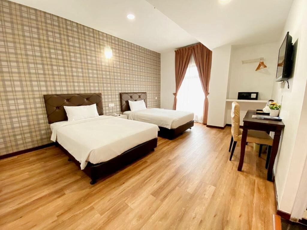 Skrivebord, strygejern/strygebræt, gratis Wi-Fi