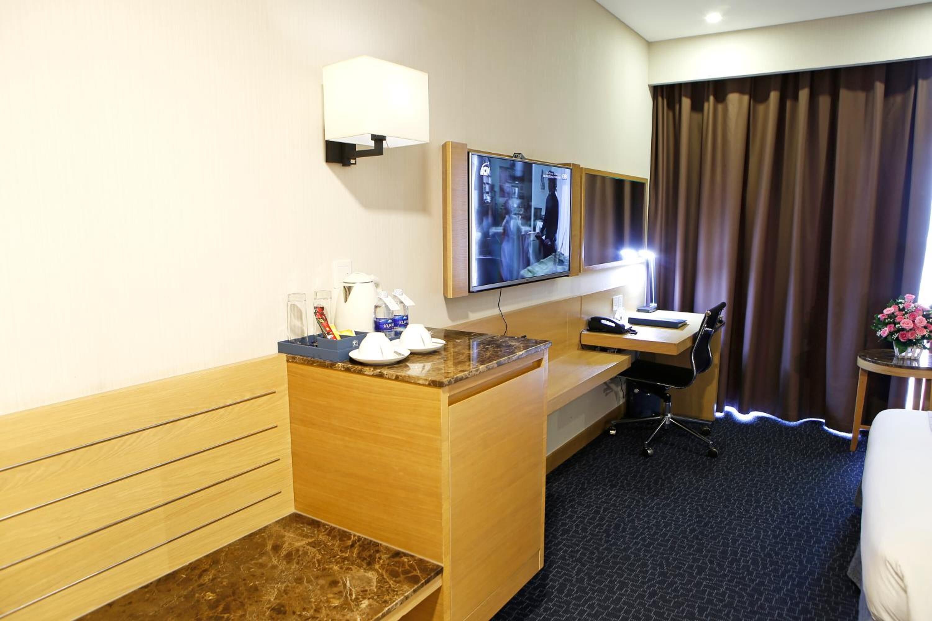 1 bedroom, minibar, in-room safe, desk