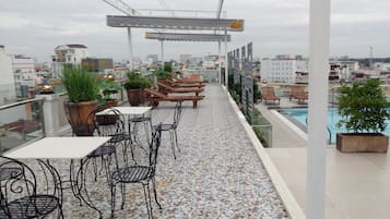 Sun deck