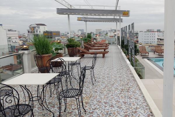 Sun deck