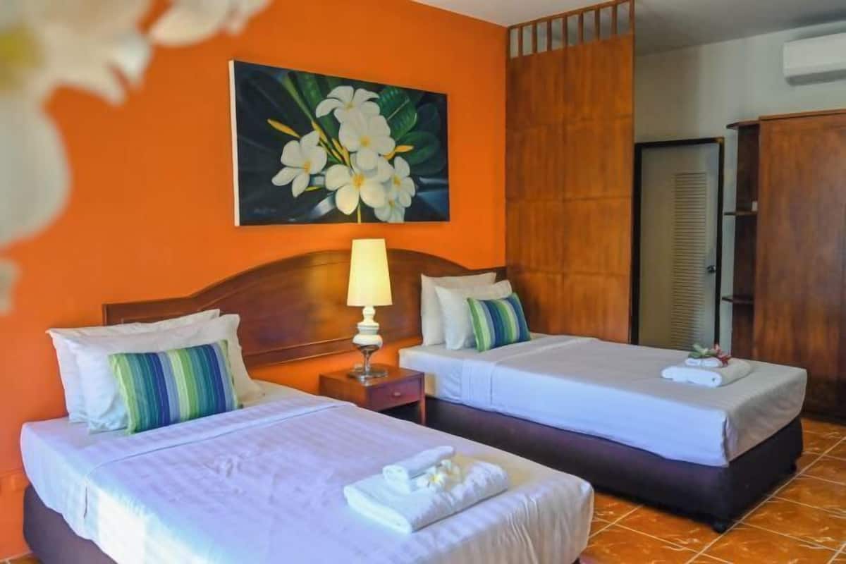 1 habitación, minibar, caja de seguridad en la habitación y escritorio 