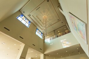 Interior entrance - Washigatake Kogen Hotel Rainbow (Gujo)