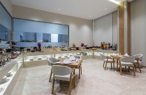 Free daily buffet breakfast