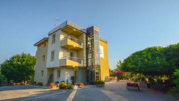 Façade de lâhĂ©bergement