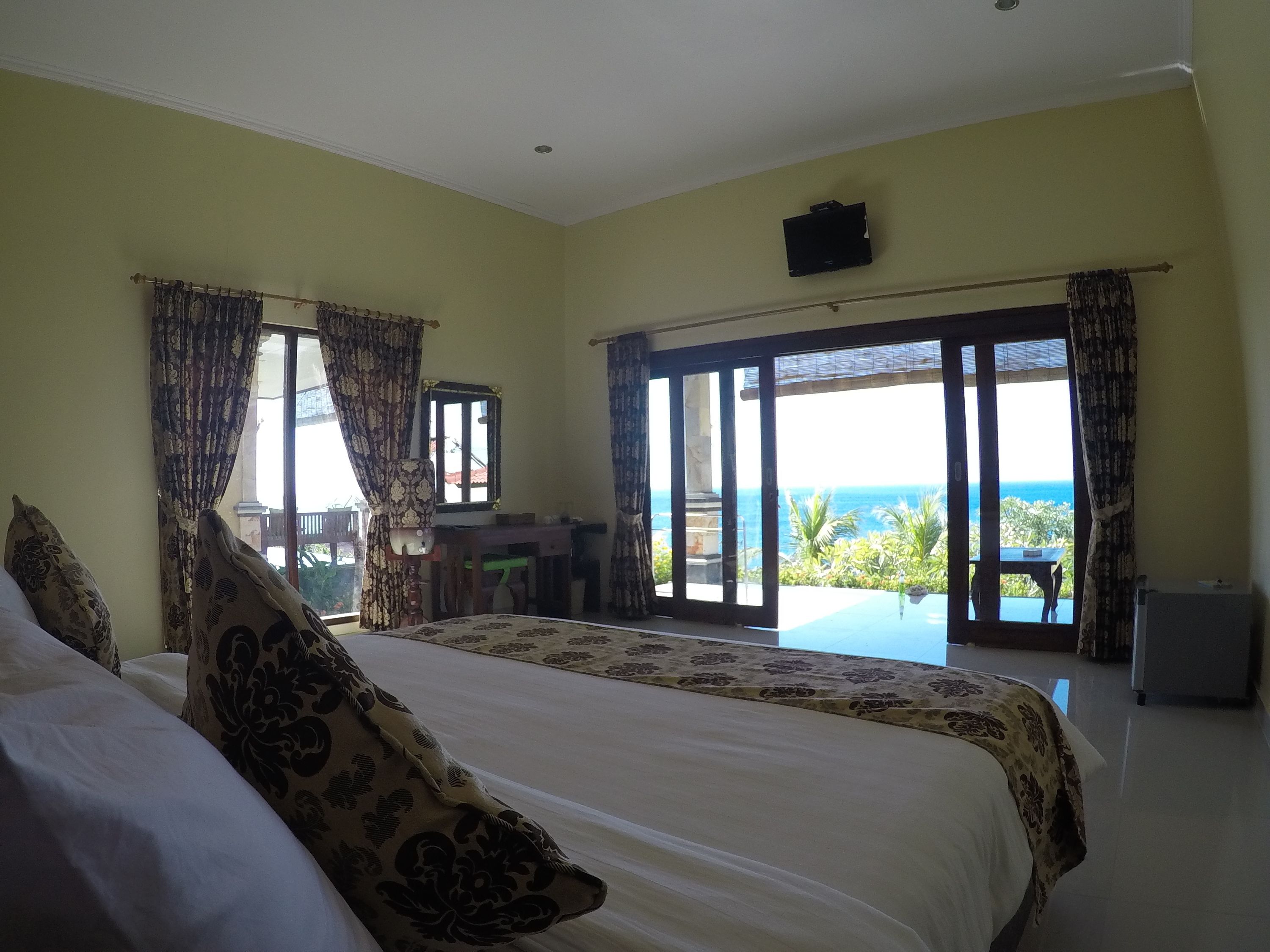 minibar, in-room safe, desk, blackout curtains