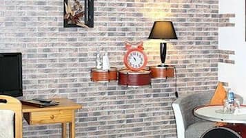 Double Room | In-room safe, free cots/infant beds, rollaway beds, free WiFi