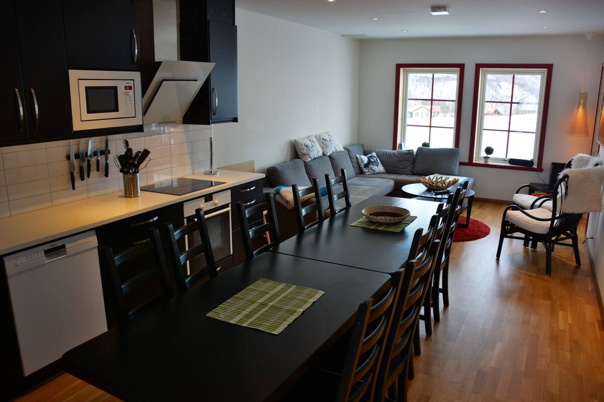 Apartment 4 | In-room dining