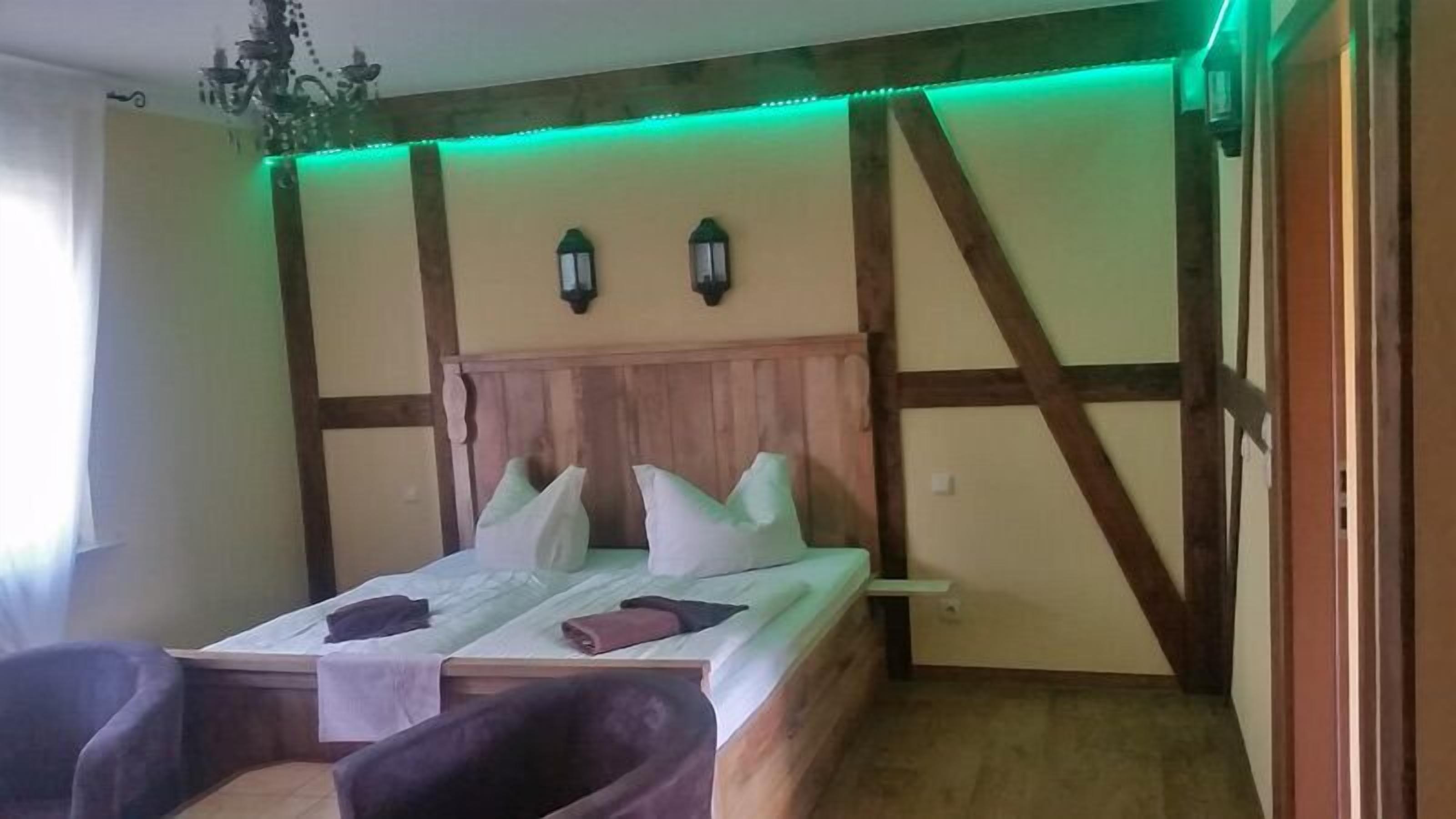 Basic Double Room, 1 Queen Bed | Free WiFi, bed sheets