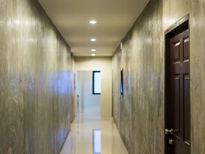 Hallway - Green Leaf Hostel (Phuket)