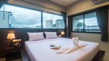 1 bedroom, minibar, blackout curtains, free WiFi