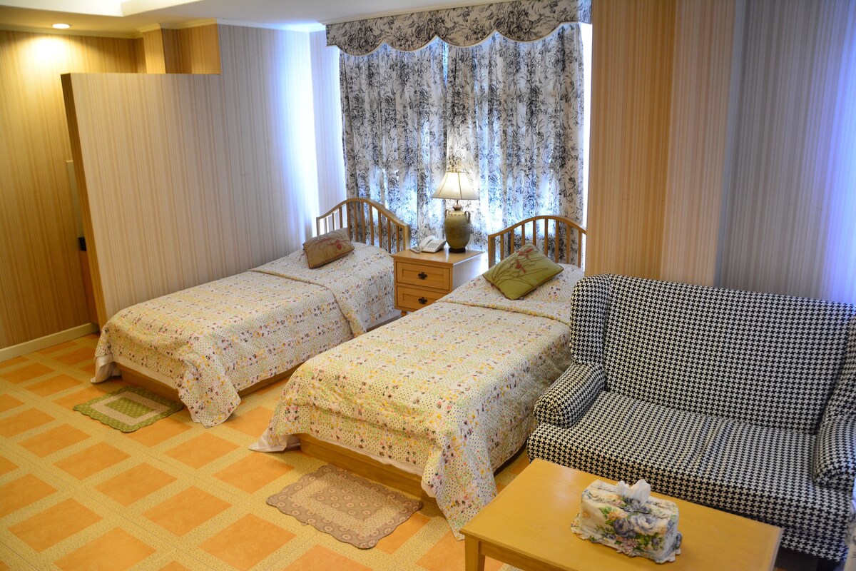 Cottage Twin Room