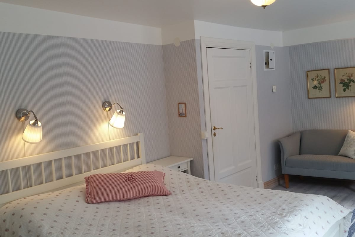 desk, blackout curtains, soundproofing, iron/ironing board