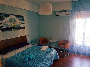 Double Room (Blu) | 1 bedroom, premium bedding, desk, iron/ironing board - B&B Nonna Lucia (San Giorgio Ionico)