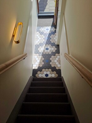 مدخل المنشأة