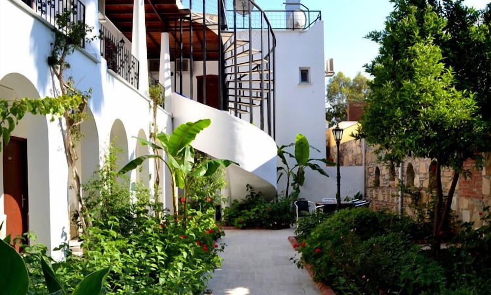 Bitez Deniz Hotel - Restaurant - Beach — görsel 3
