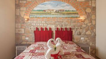 Double or Twin Room, Shared Bathroom | Premium bedding, in-room safe, desk, iron/ironing board