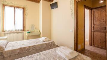 Chambre Double ou avec lits jumeaux, salle de bains commune