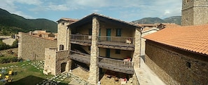 Façana frontal de l'allotjament