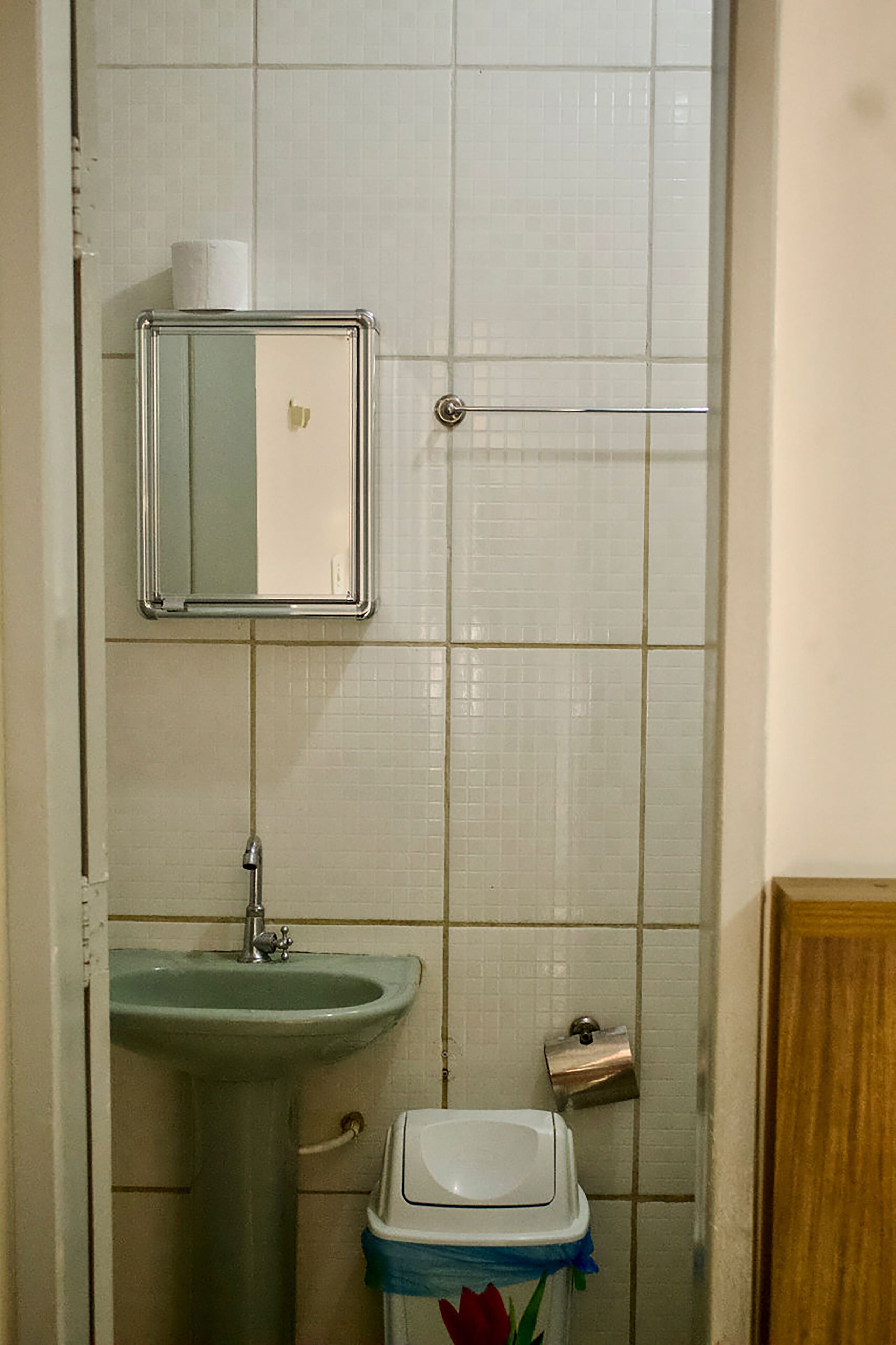 standard triple room | bathroom | shower