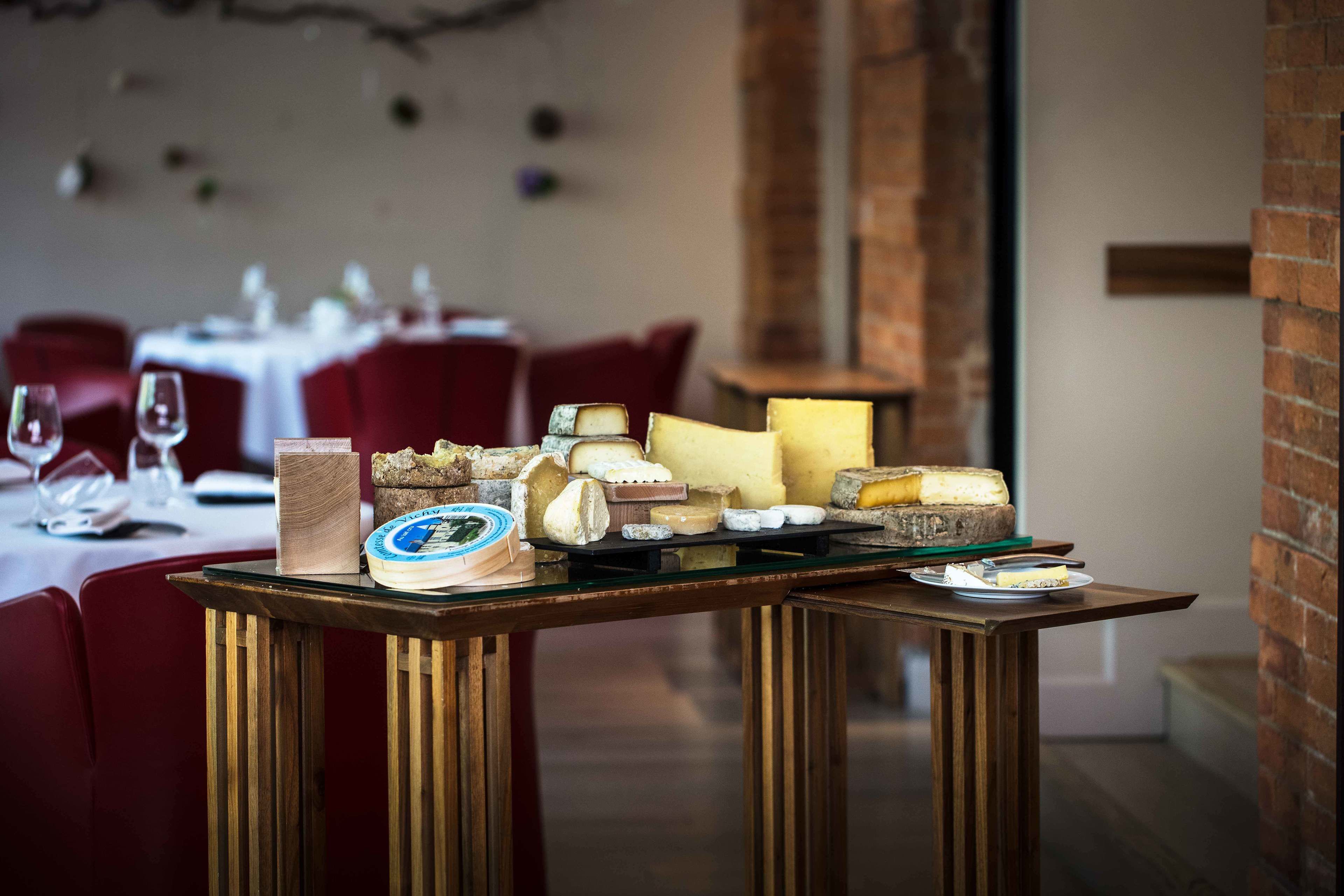 Lunch, dinner served; French cuisine, alfresco dining 