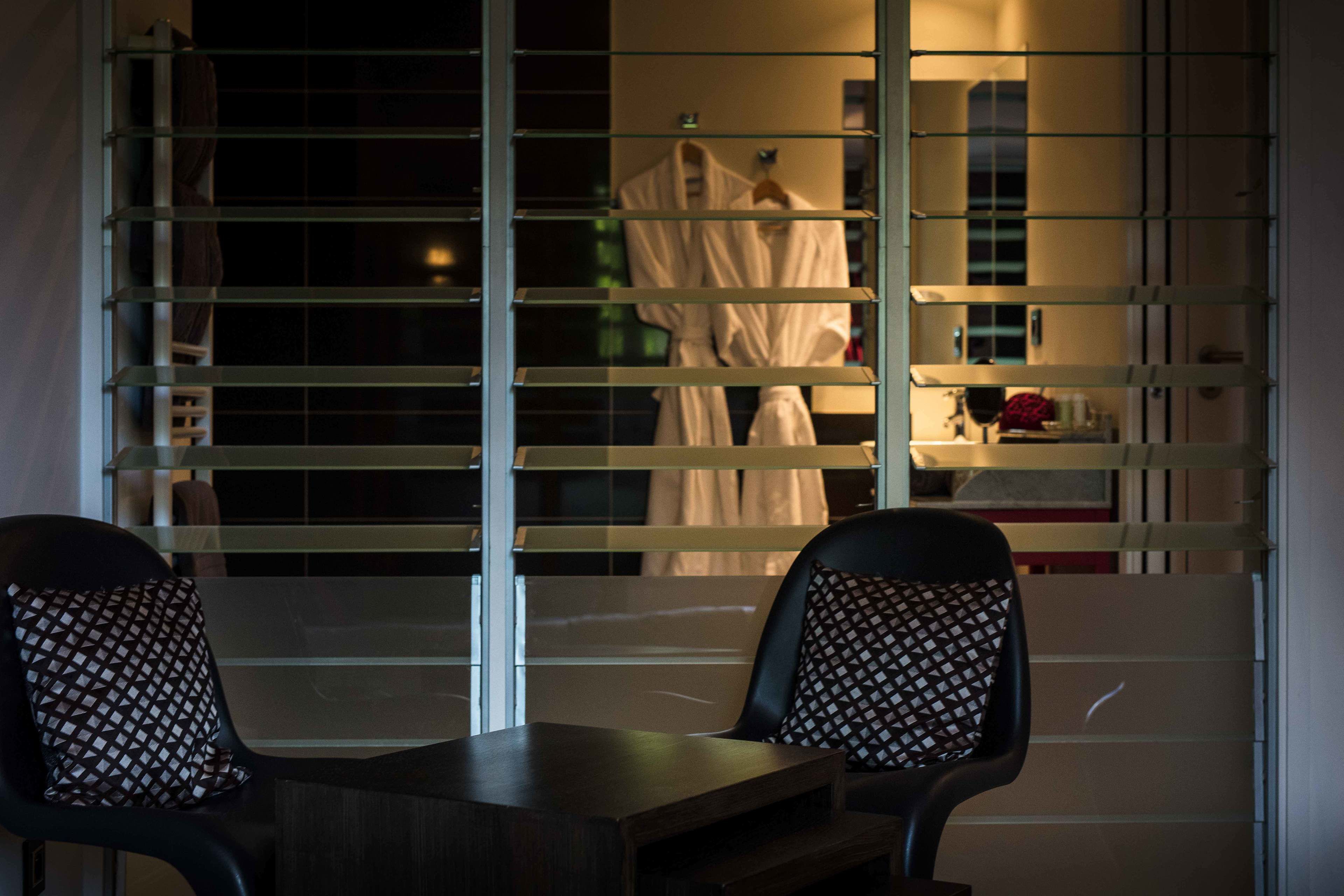 deluxe double or twin room, 1 bedroom, park view | terrace/patio